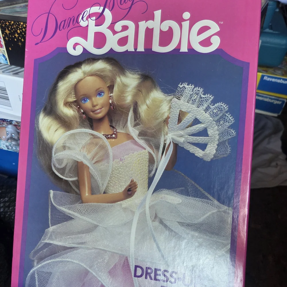 Barbie Dress Up